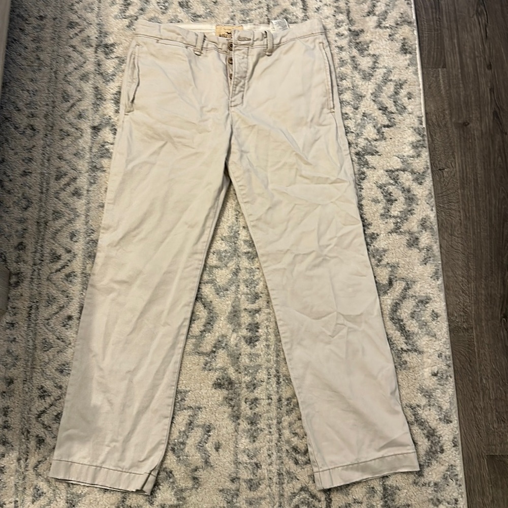 Hollister khakis size 32x30